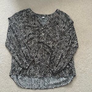 Women's Black and White Leopard Print Top